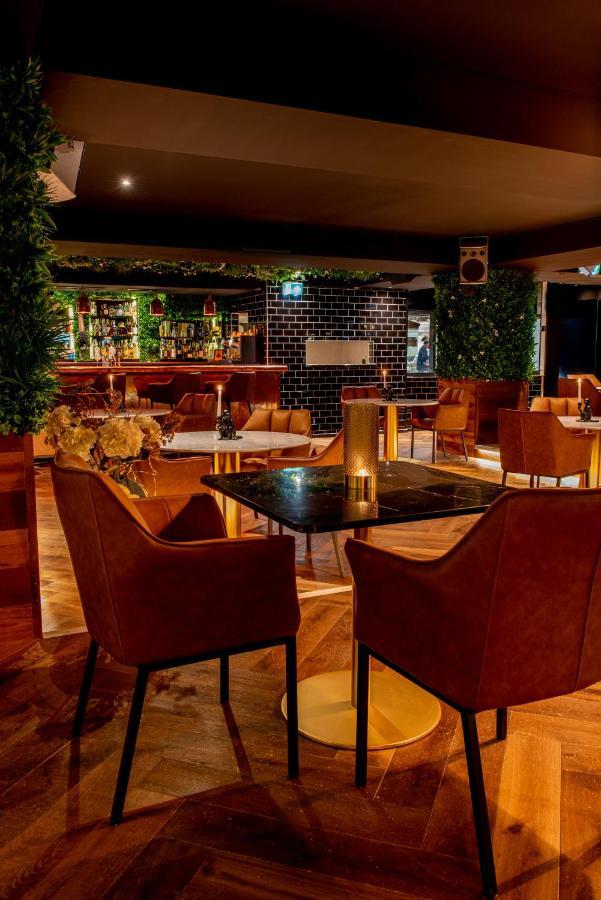 Hotel Bristol וורבייה מראה חיצוני תמונה