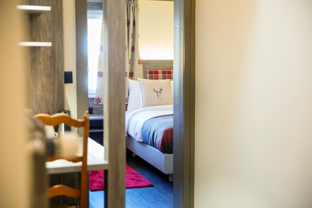 Hotel Bristol וורבייה מראה חיצוני תמונה